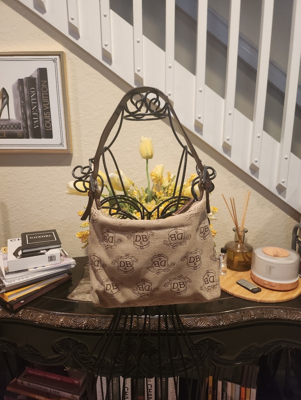 Dooney & Bourke small shoulder bag